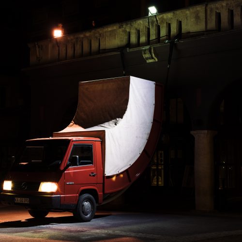 TRUCK_Erwin Wurm (c) Christian Thiess for Klanglicht 2019