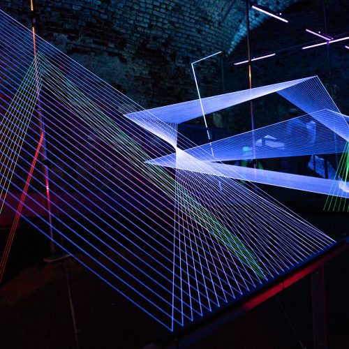 Drawing in Space von Jeongmoon Choi (Foto: Mathias Kniepeiss)