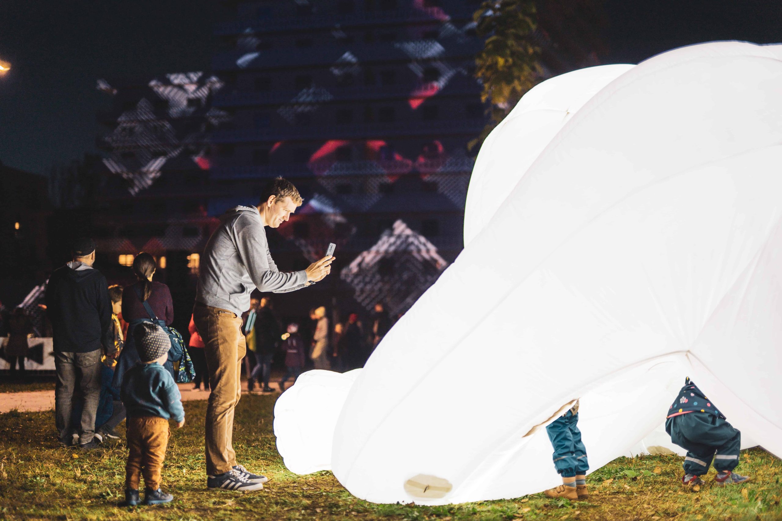 2022 Fantastic Planet by Amanda Parer (c) Alex Koch 2