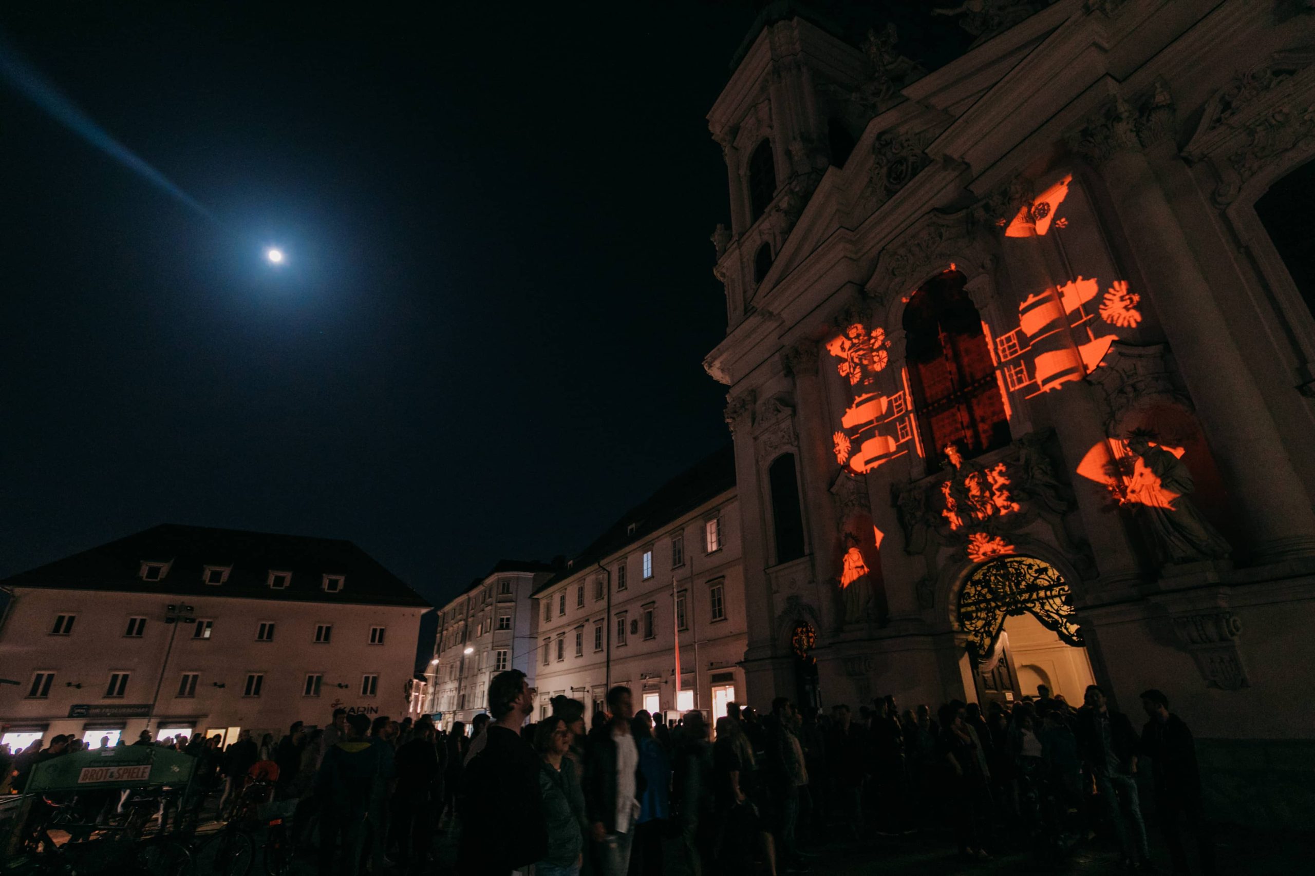 2018 Diaspora Scroll by Azra Aksamija (c) Lupi Spuma 3