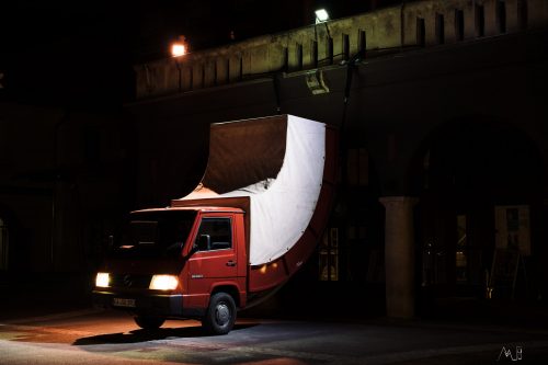 TRUCK_Erwin Wurm (c) Christian Thiess for Klanglicht 2019